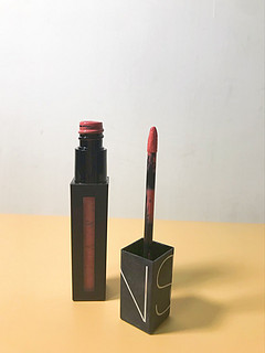 Nars 哑光唇釉测评，男生都喜欢的颜色