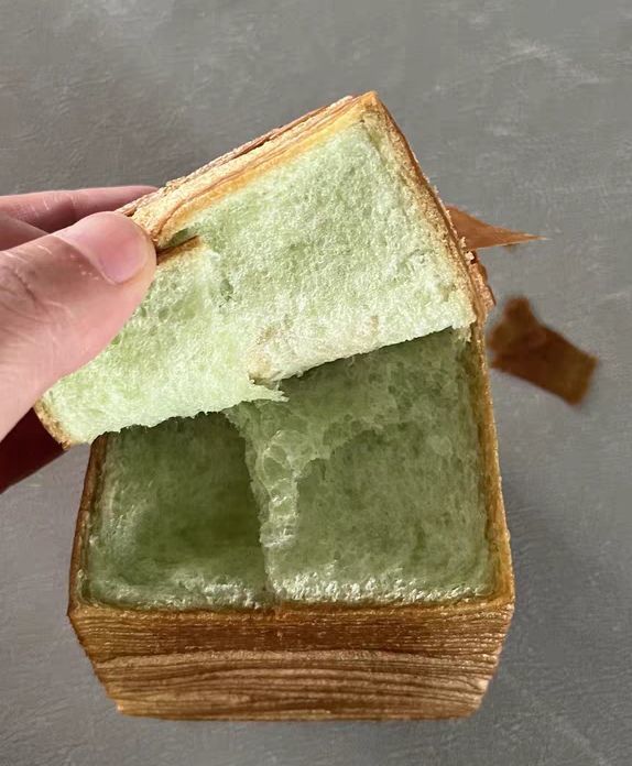 好吃不甜腻的抹茶面包