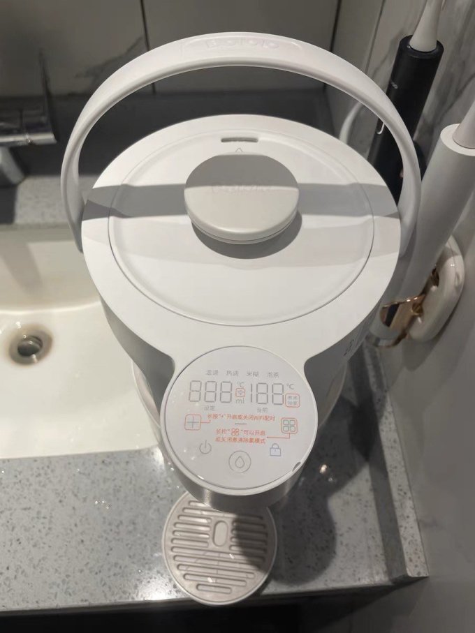 波咯咯调奶器