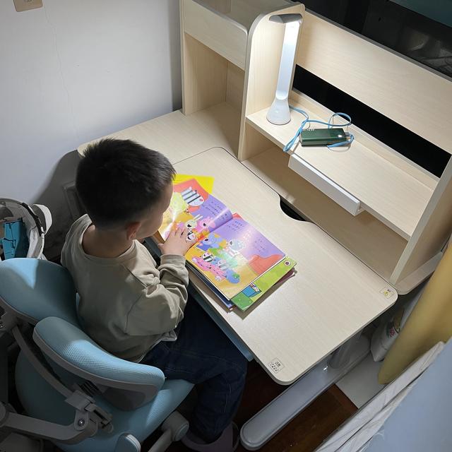 双十一购买的一次不算太愉快的儿童学习椅（爱果乐收藏家6mini+蝴蝶椅7pro）