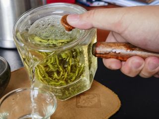 泡茶壶带实木把的了解一下