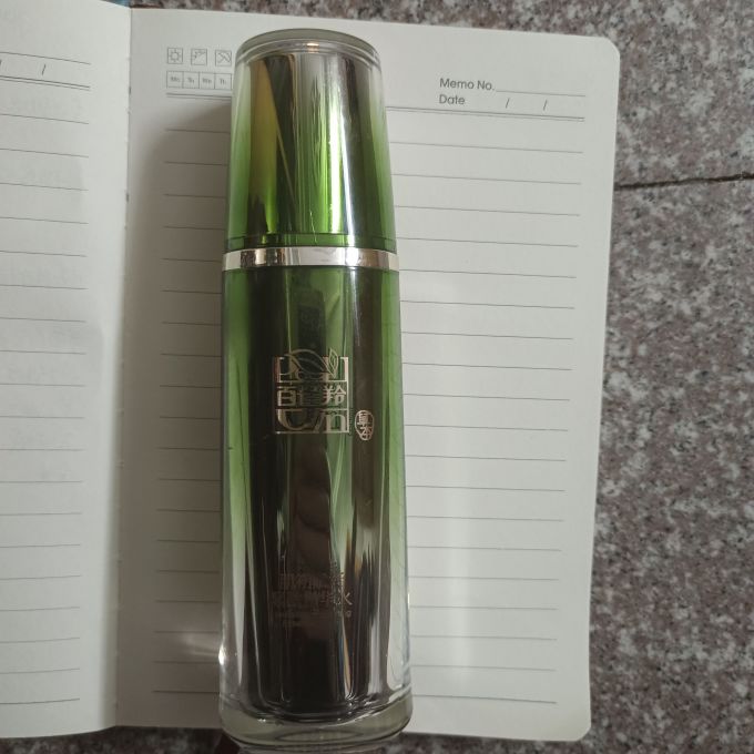 我的最爱百雀羚精华水