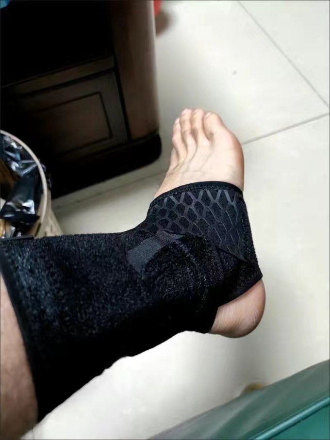 美津浓运动护具