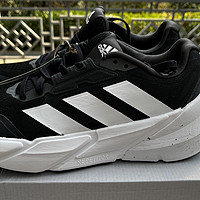 跑步运动 篇一：当大体重，扁平足的我，遇到Adidas的Adistar后发现这才是适合自己的跑鞋！