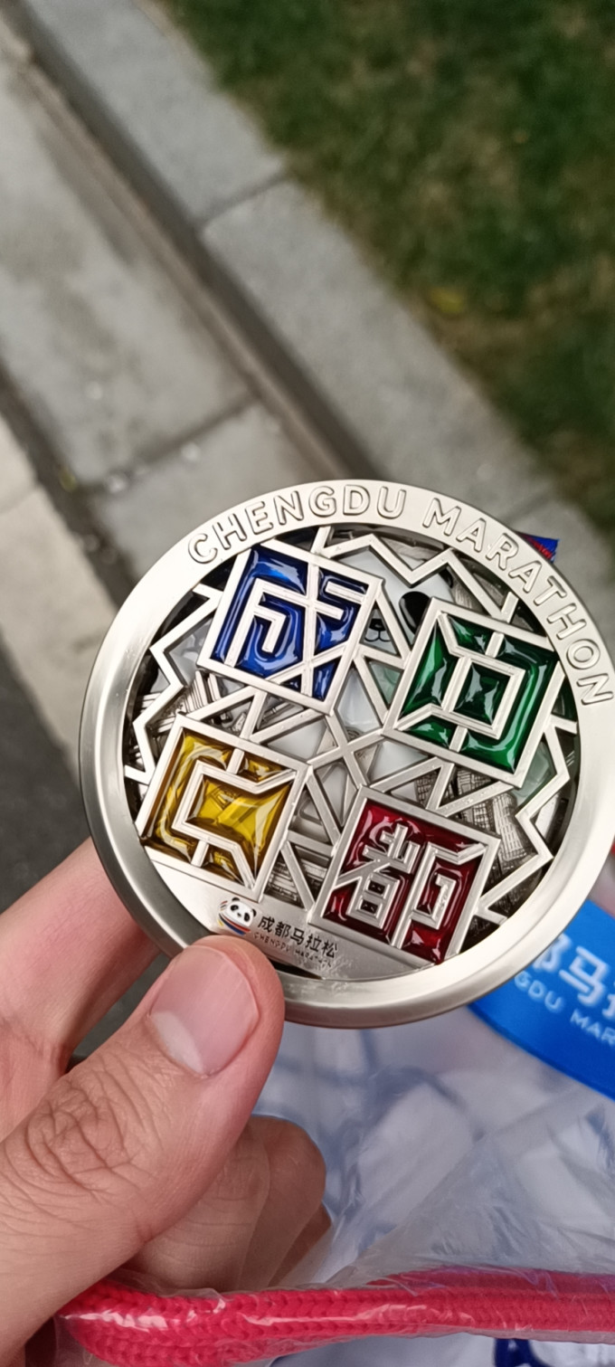跑鞋