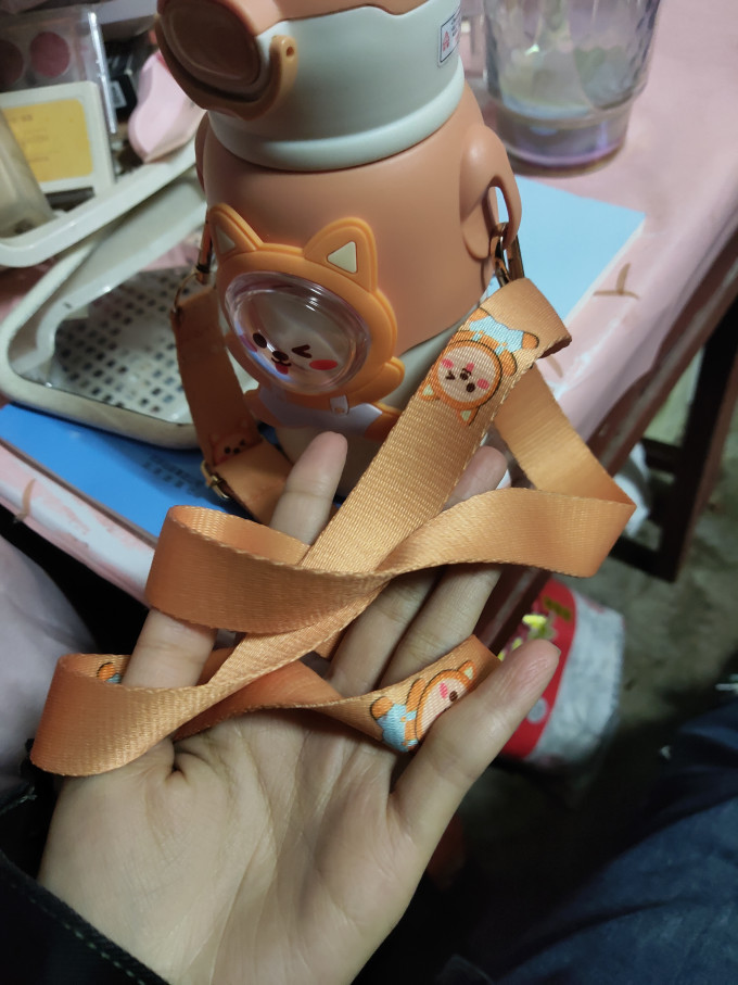 优隆儿童保温杯