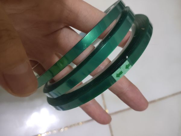 看看我这大翡翠手镯值多少钱
