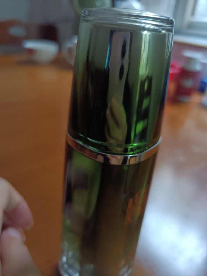 百雀羚护肤精华