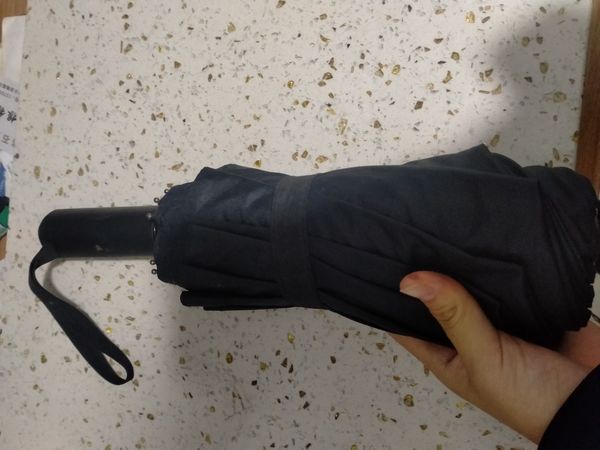 价格实惠的雨伞，确定不来一把？