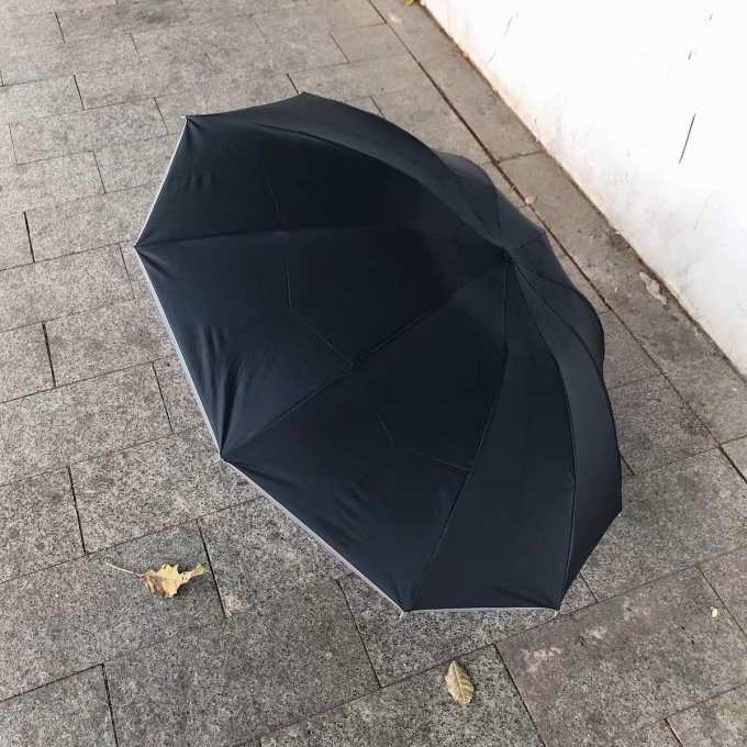 馨霖雨伞