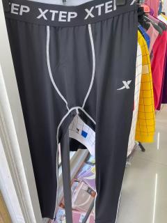 冬天运动装备特步紧身裤