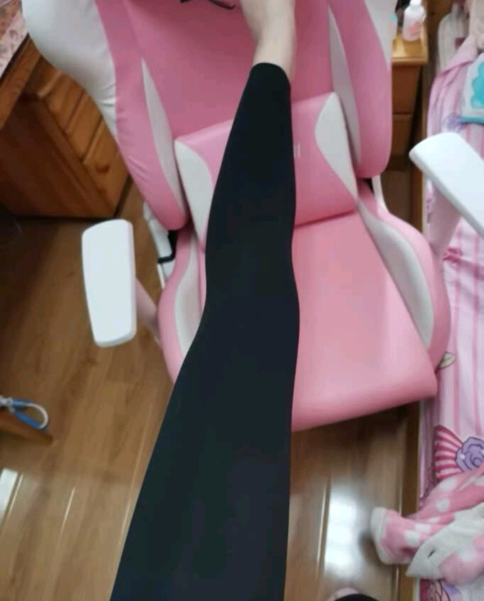 李宁瑜伽运动