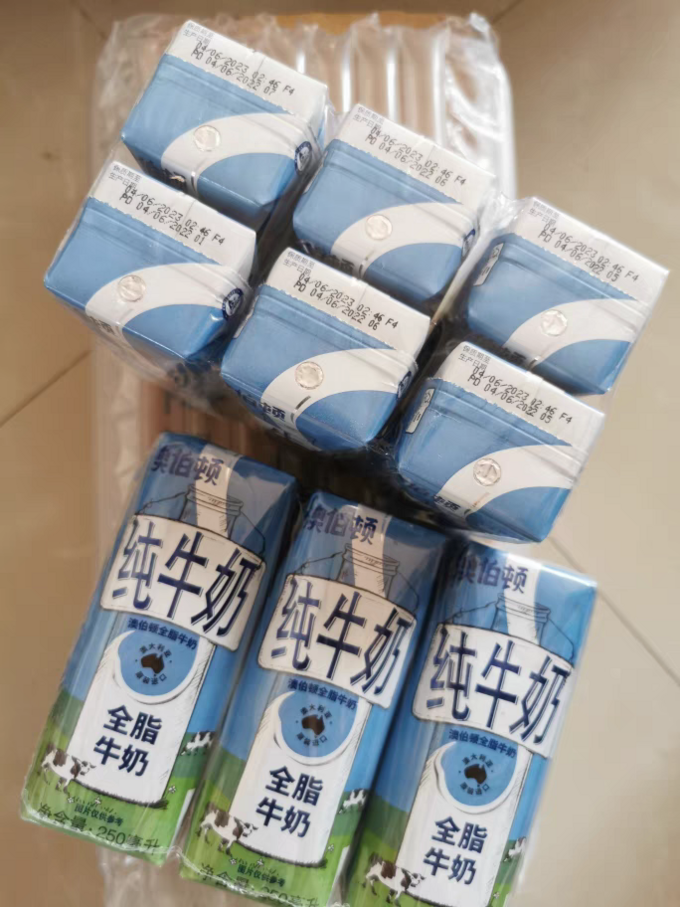 澳伯顿全脂牛奶