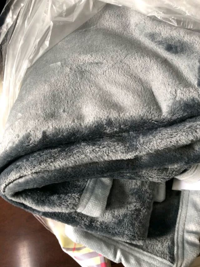 今天冬天，在毛毯的怀里一起冬眠
