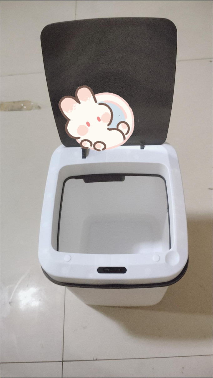 垃圾桶