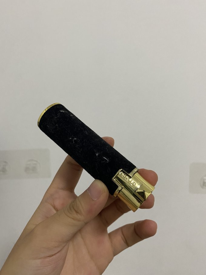 纪梵希口红