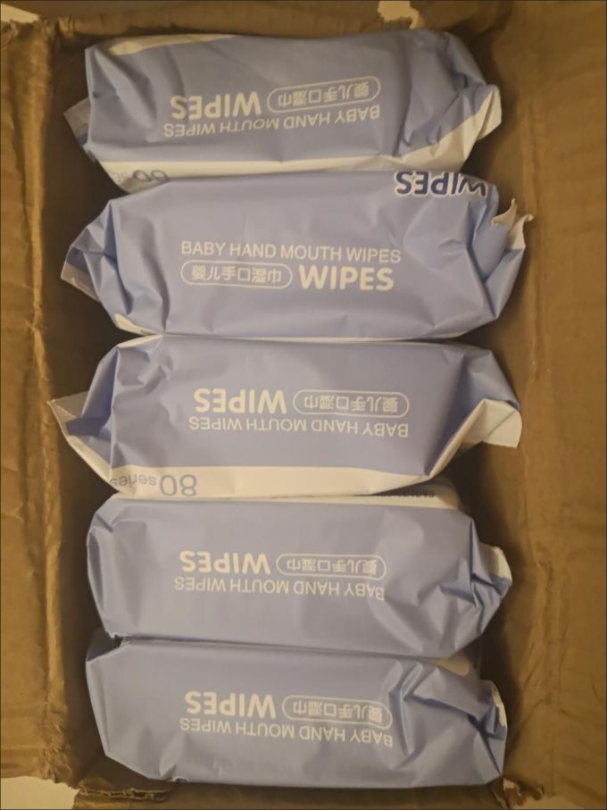 婴儿湿巾