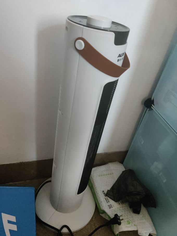 奥克斯暖风机