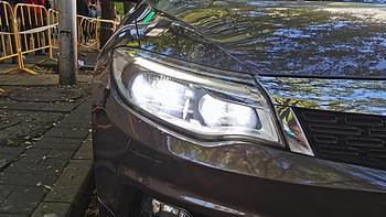 解决光衰问题：自己动手更换汽车LED大灯