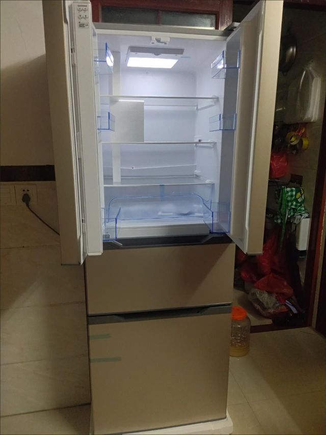 荣事达冰箱
