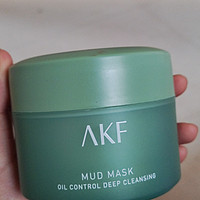 AKF清洁面膜真好用，一瓶量很多可以用很久