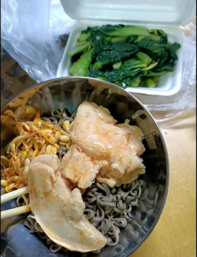 袋鼠先生鸡鸭零食