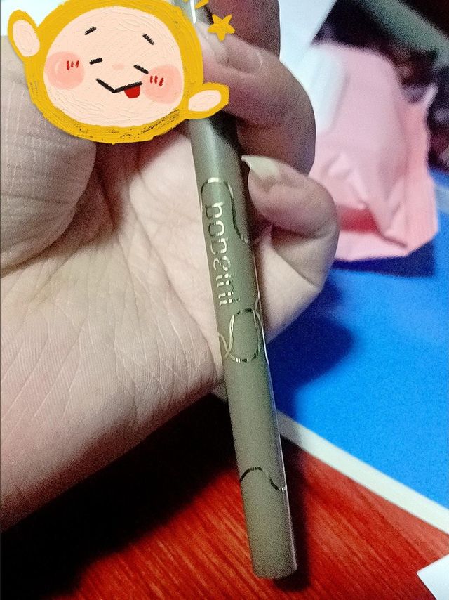 极细眼线笔流畅防汗
