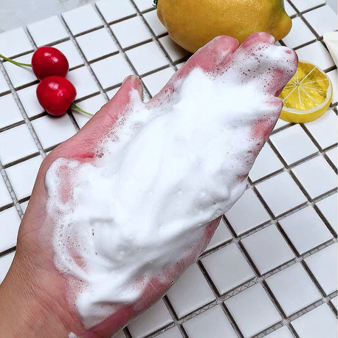 菲诗小铺洁面乳