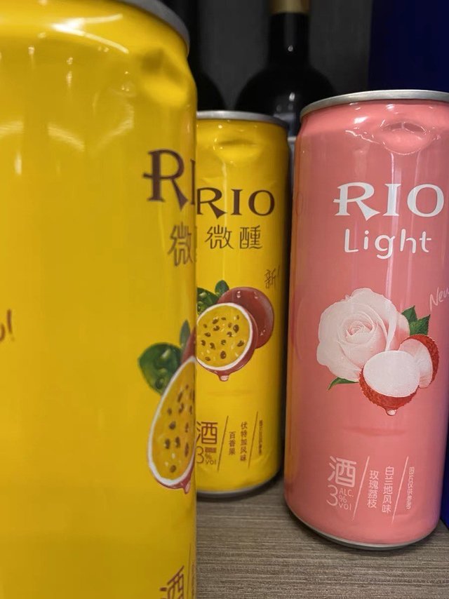 晚上没事小酌，一觉睡到自然醒
