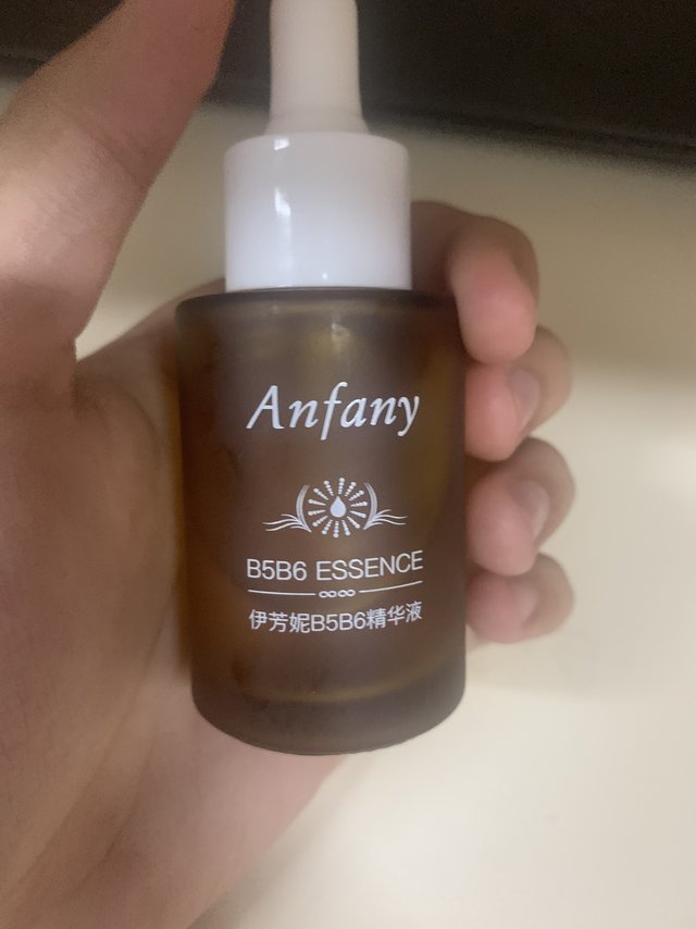 祛痘印痘坑修复控油舒缓泛红的精华