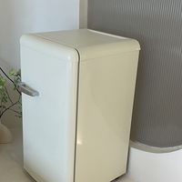 看剧必备小冰箱!1秒喝到冰镇啤酒