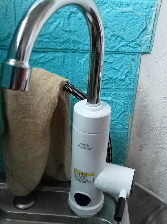 荣事达热水器