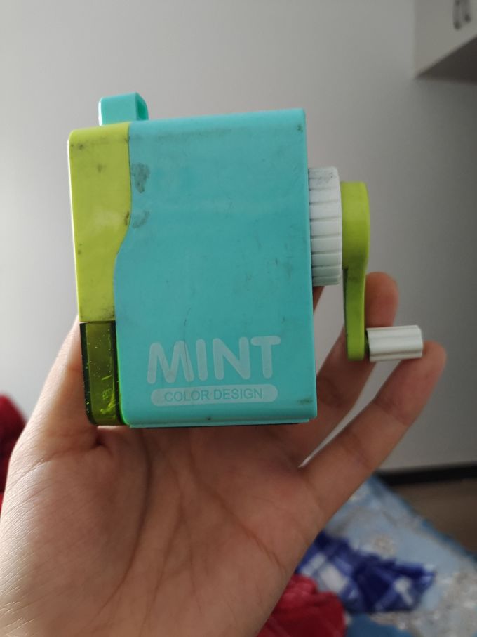 得力削笔刀