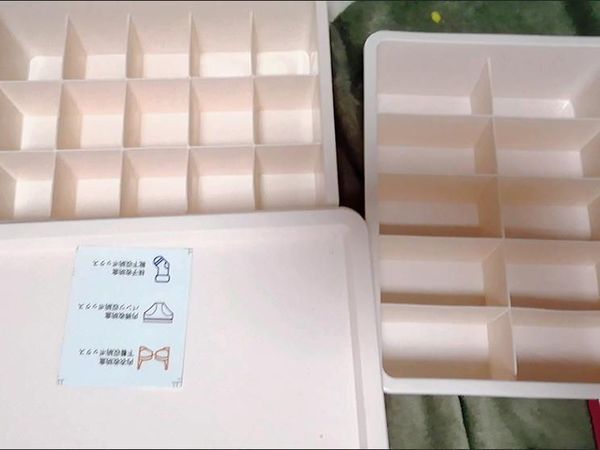 这个收纳盒试用起来超级方便哦，而且很便宜