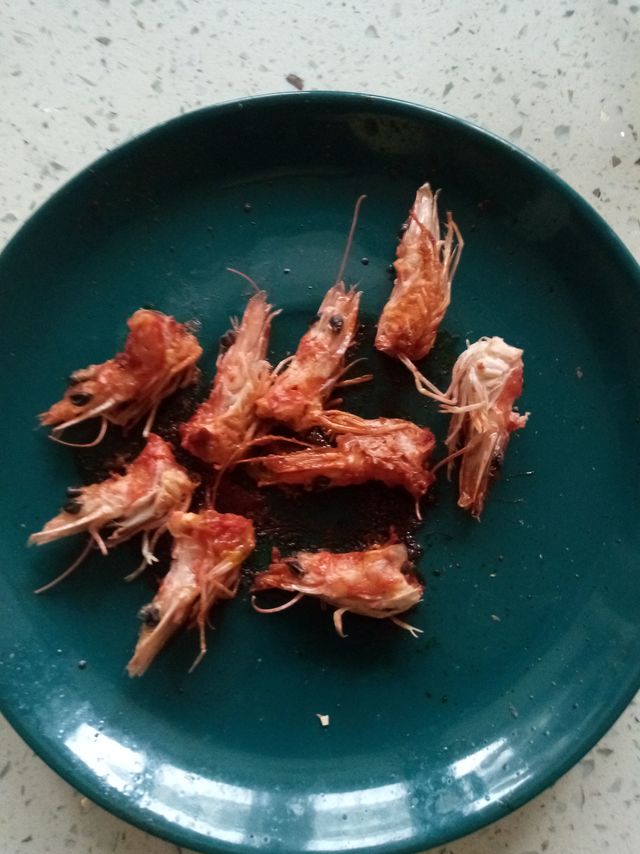 酥酥脆脆的大虾头，好吃!