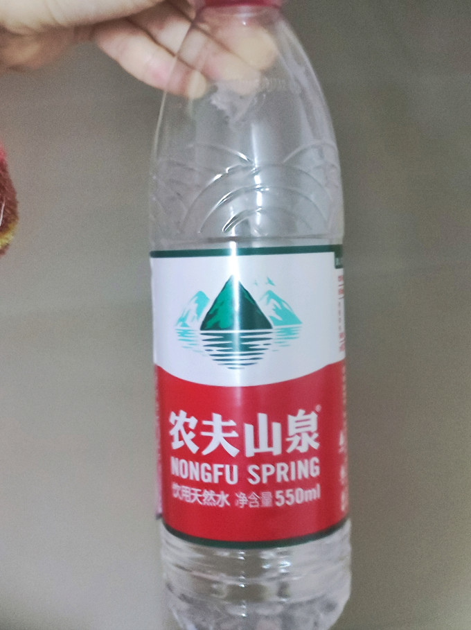 农夫山泉饮用水