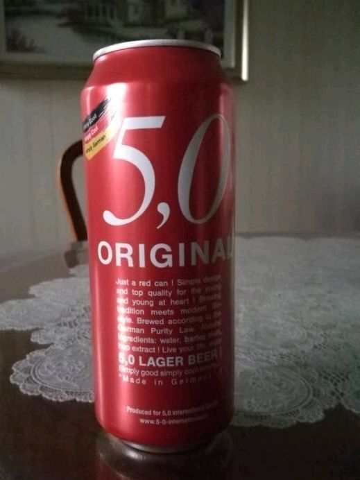 拉格黄啤酒