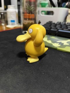 黄大鸭一坨，江湖人称嘎嘎咬金兽