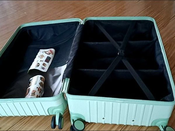 超大容量密码行李箱