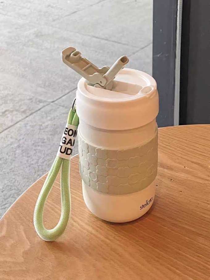 保温杯