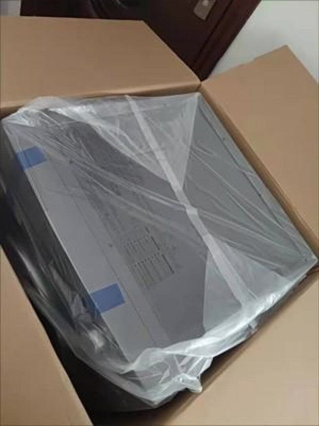 产品总体不错，包装严实.机器好看大气，