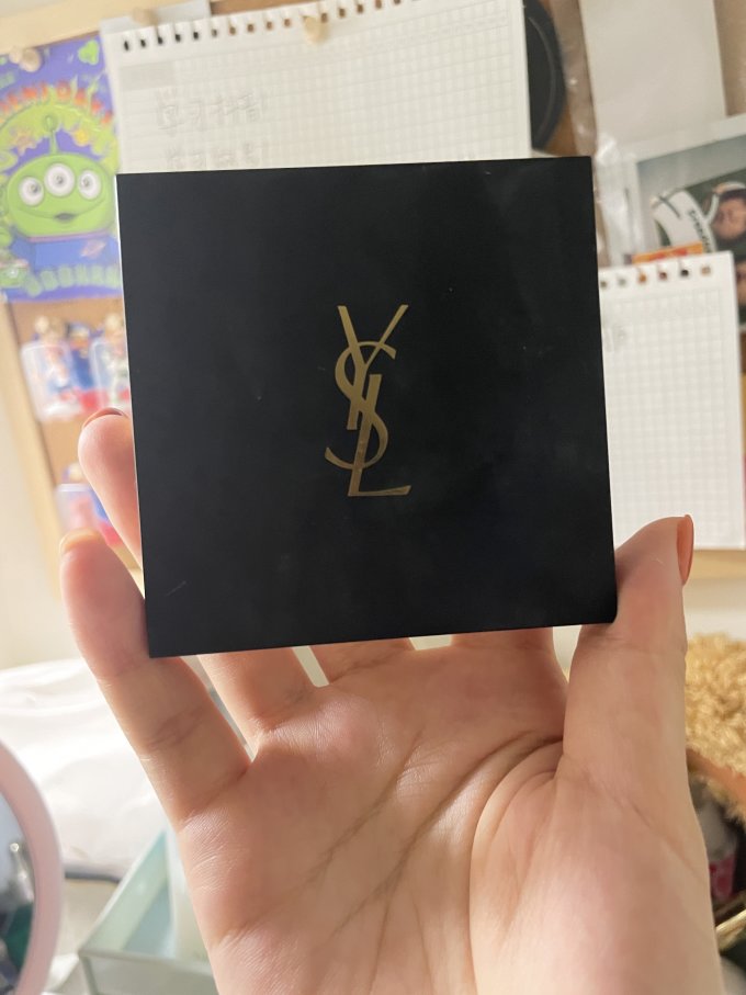 圣罗兰粉饼