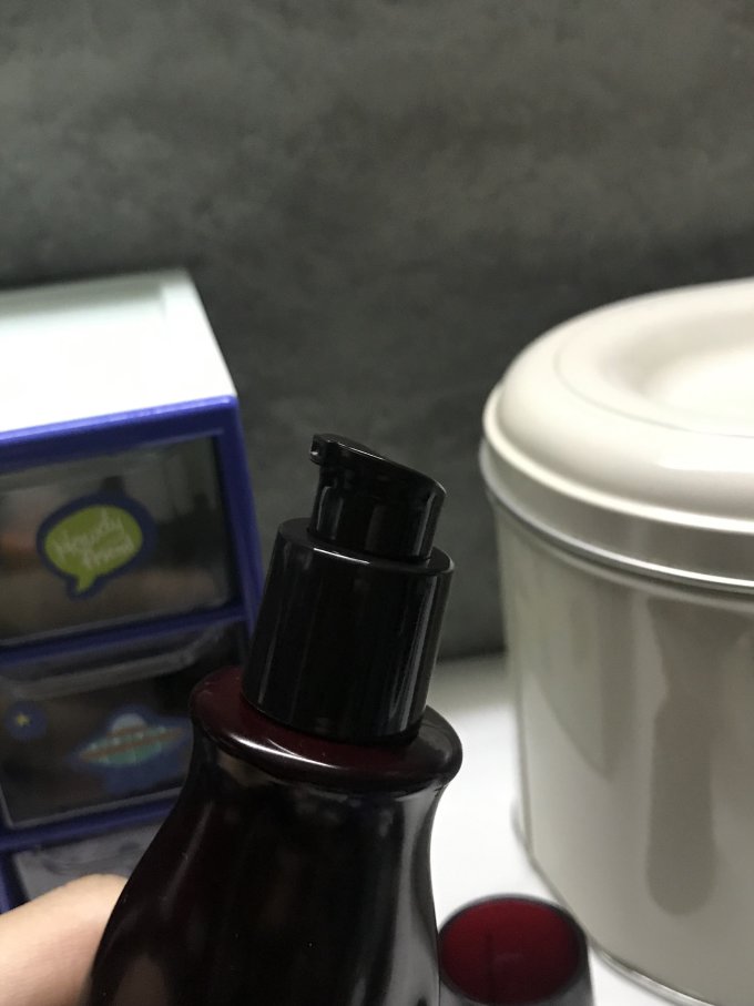 相宜本草精华液