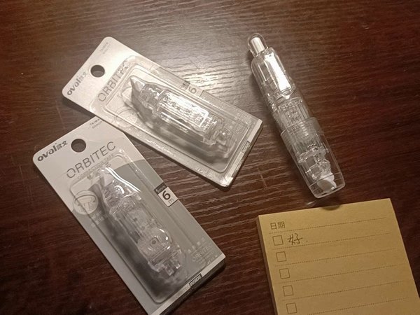 女孩子必备的单品     修正带