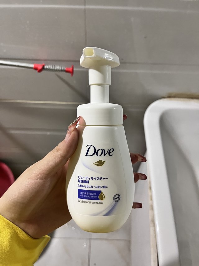 平价洗面奶多芬洁面慕斯