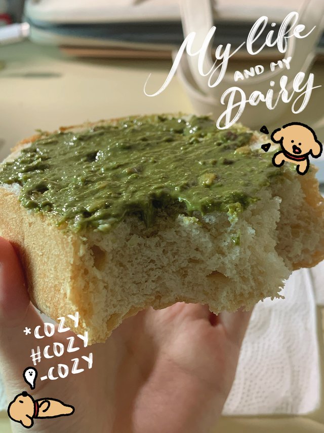 为你的面包涂上厚厚的抹茶酱吧