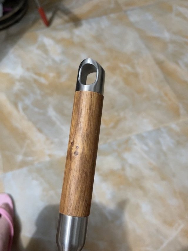 勺子很重，做工精致，最重要的是还有刻度，