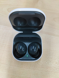 Galaxy buds2 主动降噪 小巧精致