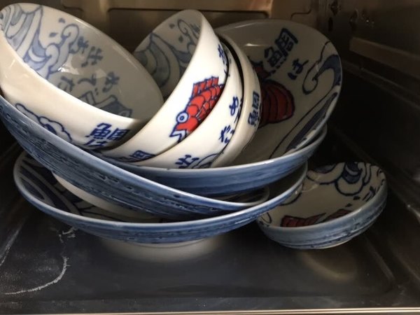 东西特别好，数量合适，一家三口四个盘子四