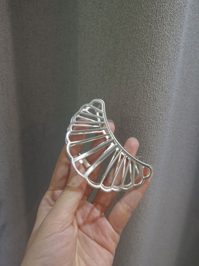 拉福发饰